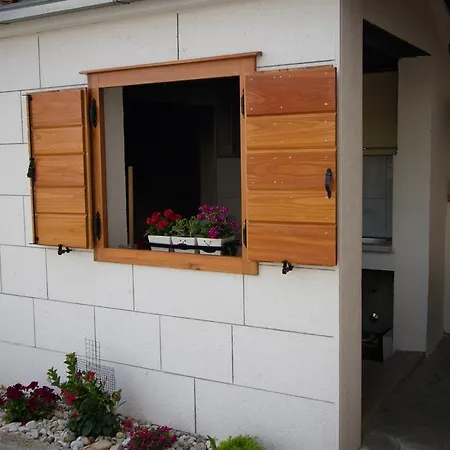 Apartment Roka *